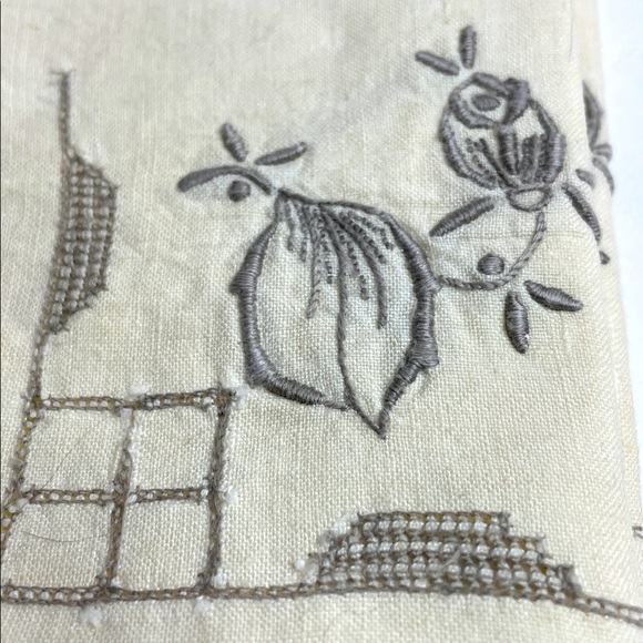 Elegant Cream Vintage Handmade Gray Tone Lace and Embroidery 14" x 14" Napkins - Picture 2 of 8